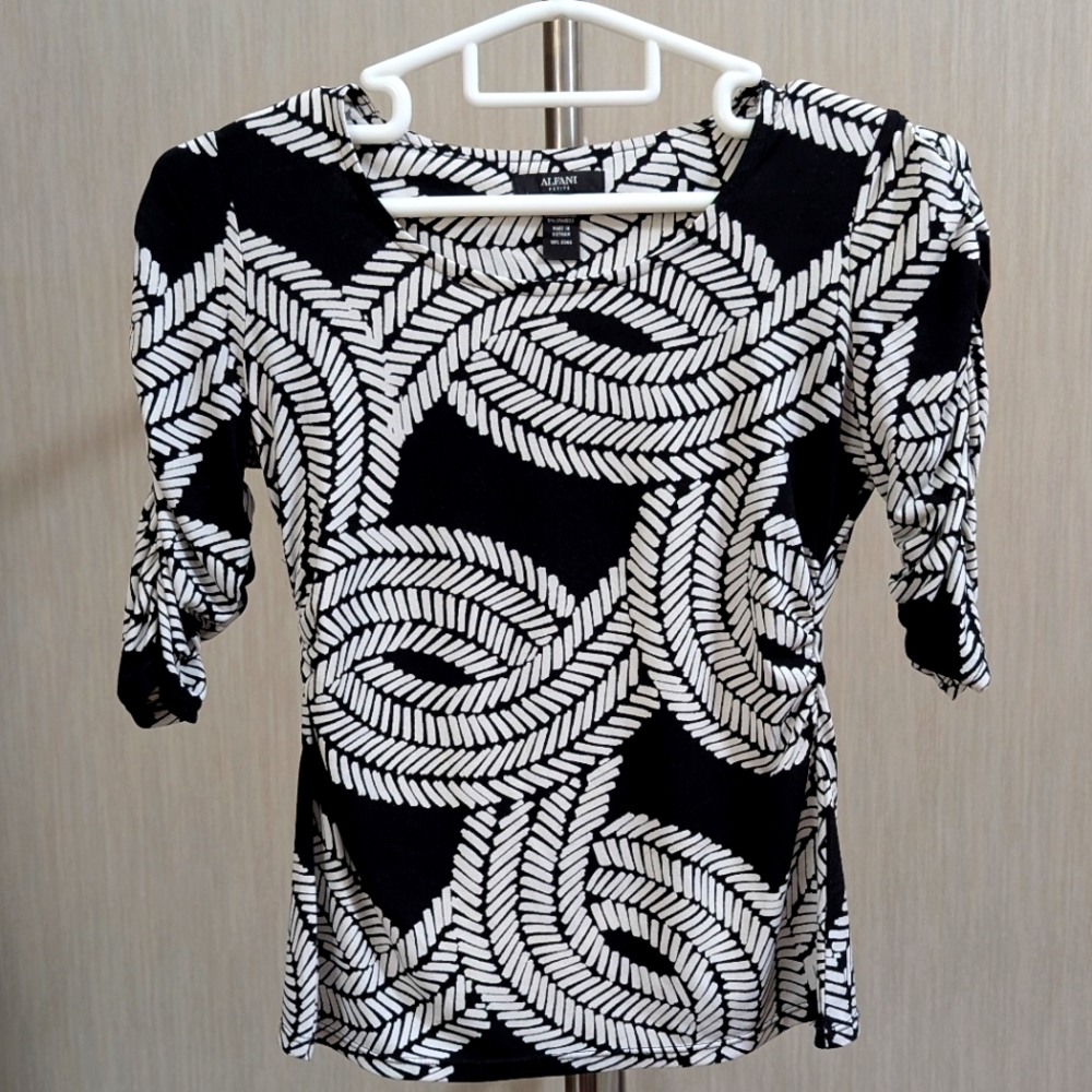 Alfani Petite Black & White Patterned Shirt
